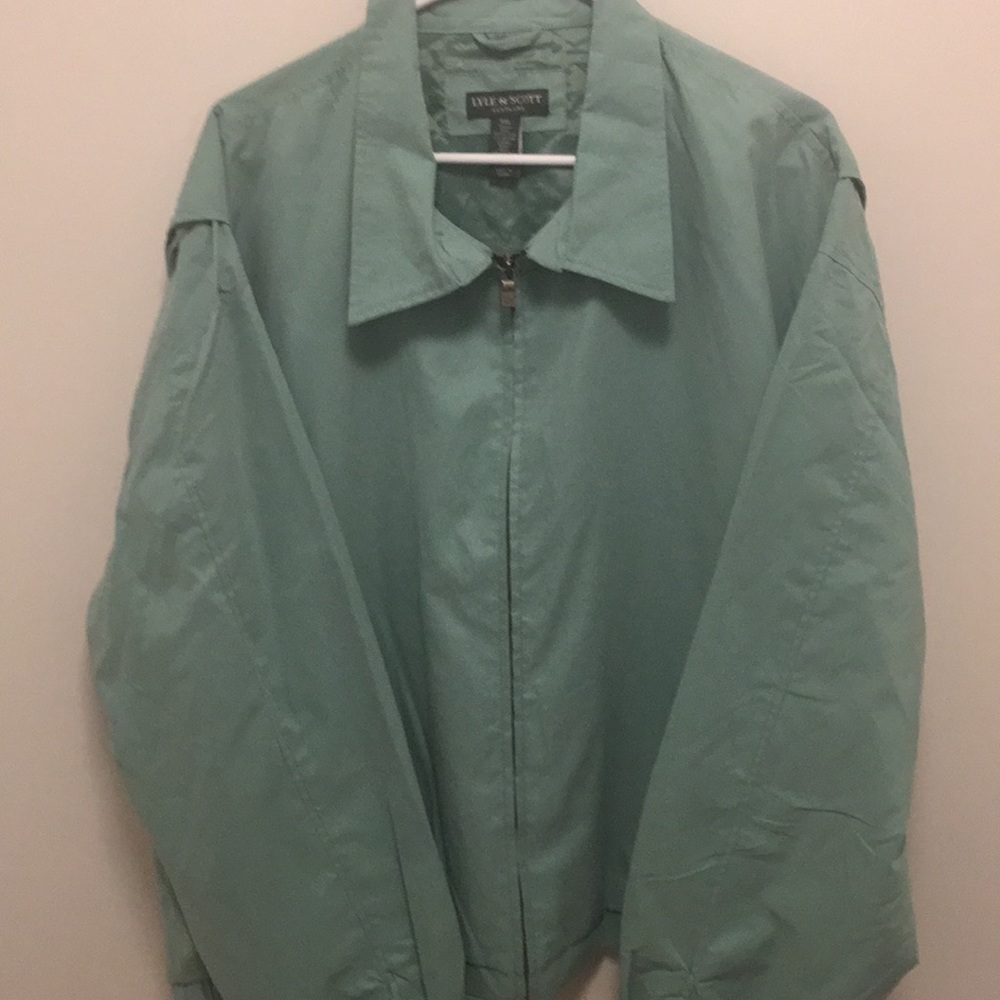 Lyle & Scott lightweight Men’s jacket.